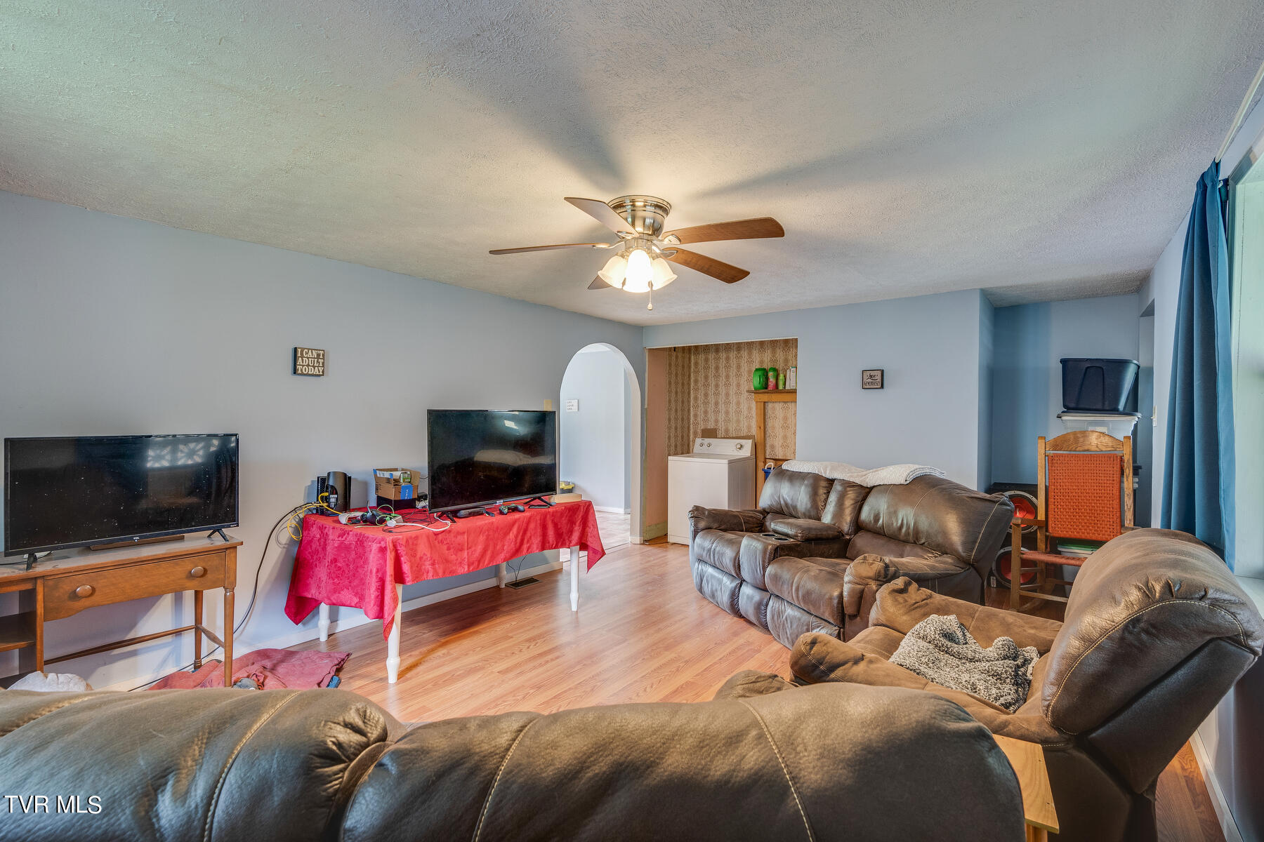 222 Cold Springs Road Blountville, TN 37617 - Photo 6 of 51 006
