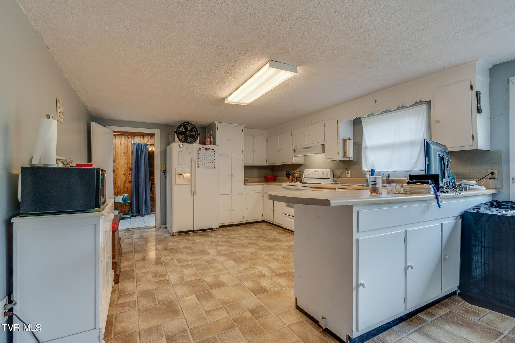 222 Cold Springs Road Blountville, TN 37617 - Photo 8 of 51 008