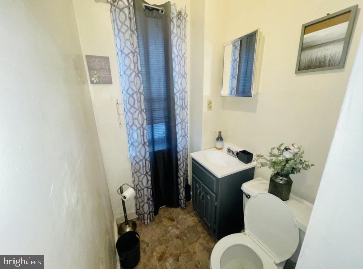 2422 Jefferson Street Baltimore, MD 21205 - Photo 5 of 10