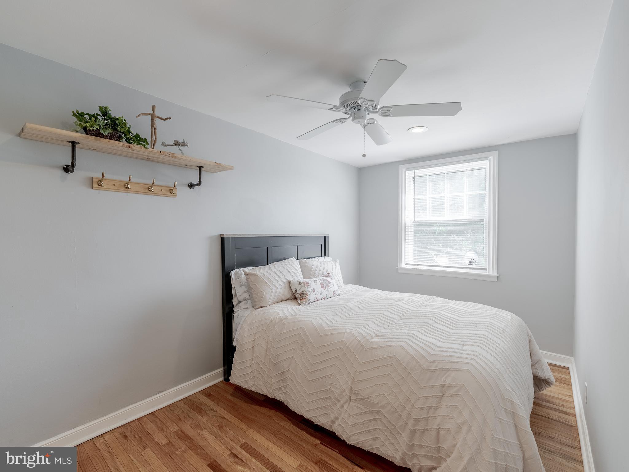 8041 Winston Road Philadelphia, PA 19118 - Photo 23 of 38 Bedroom 2