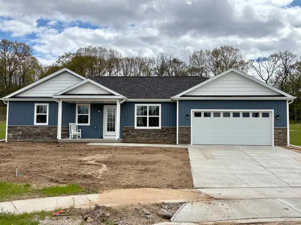 $378,111 | 2929 Blue Jay, Portage, WI 53901