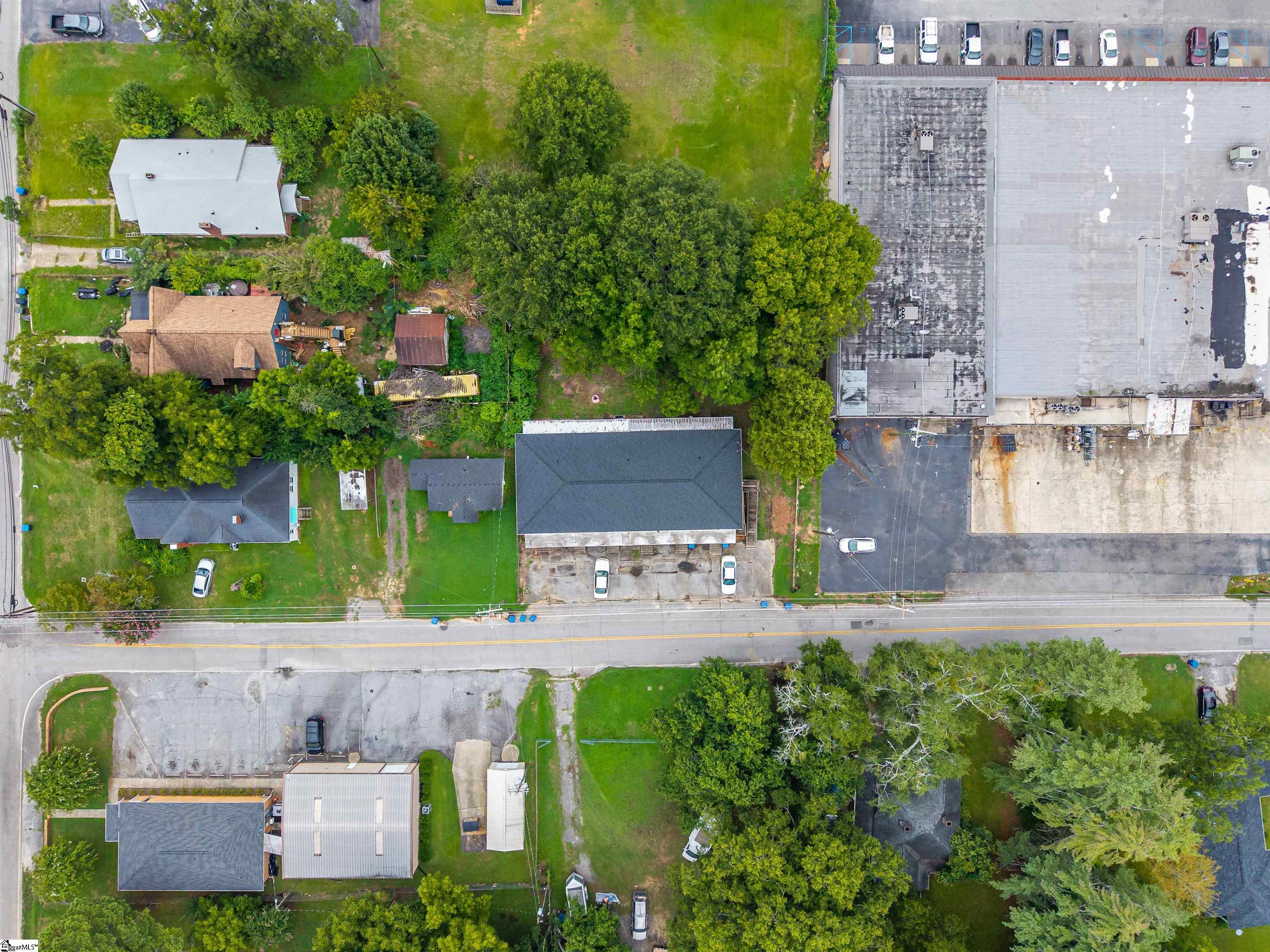 326 Irby Street Woodruff, SC 29388 - Photo 4 of 15