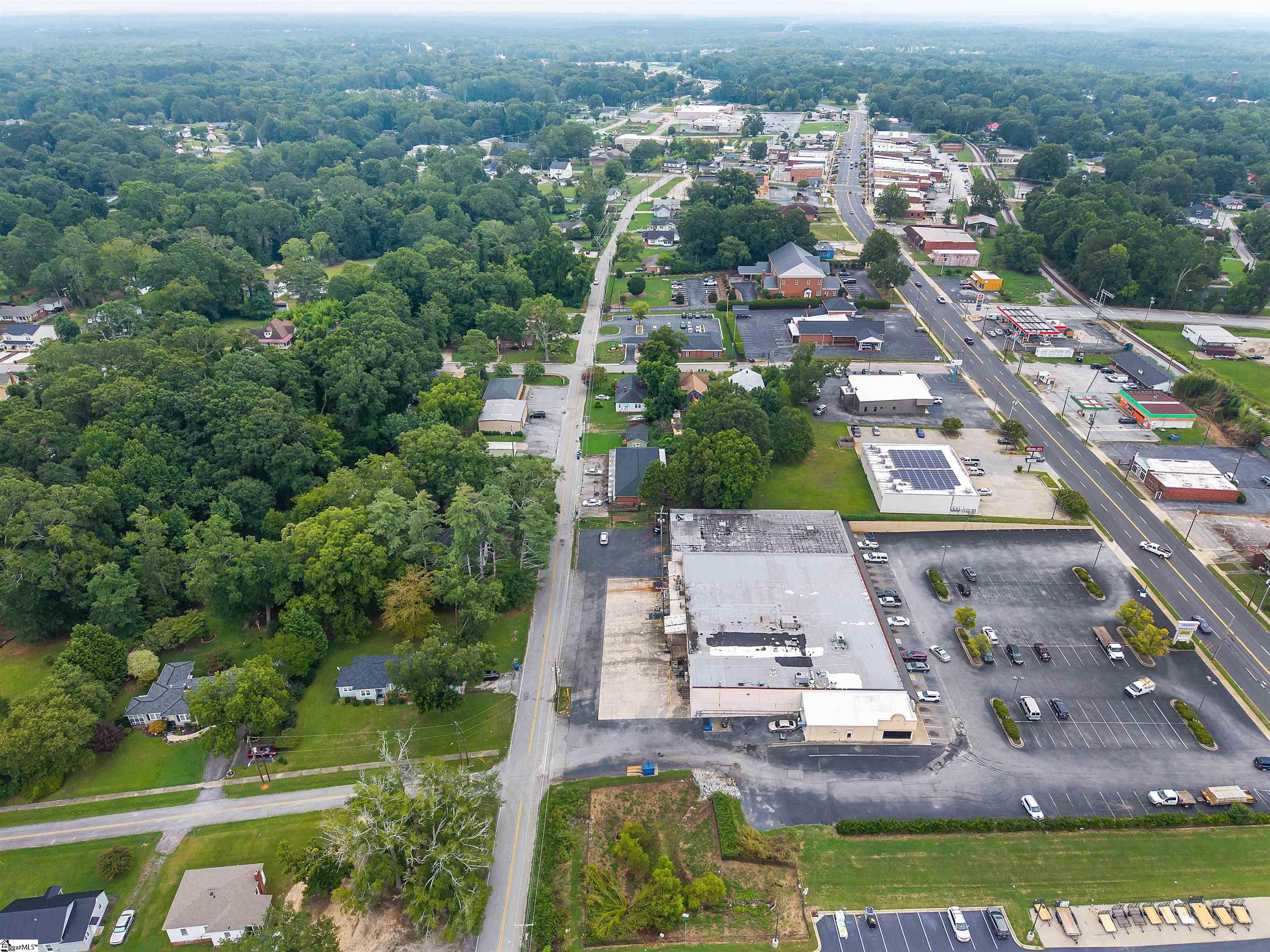 326 Irby Street Woodruff, SC 29388 - Photo 8 of 15
