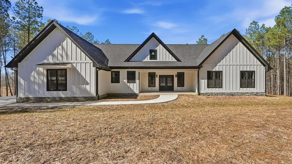 $1,150,000 | 270 Sevier Street, Jasper, TN 37347