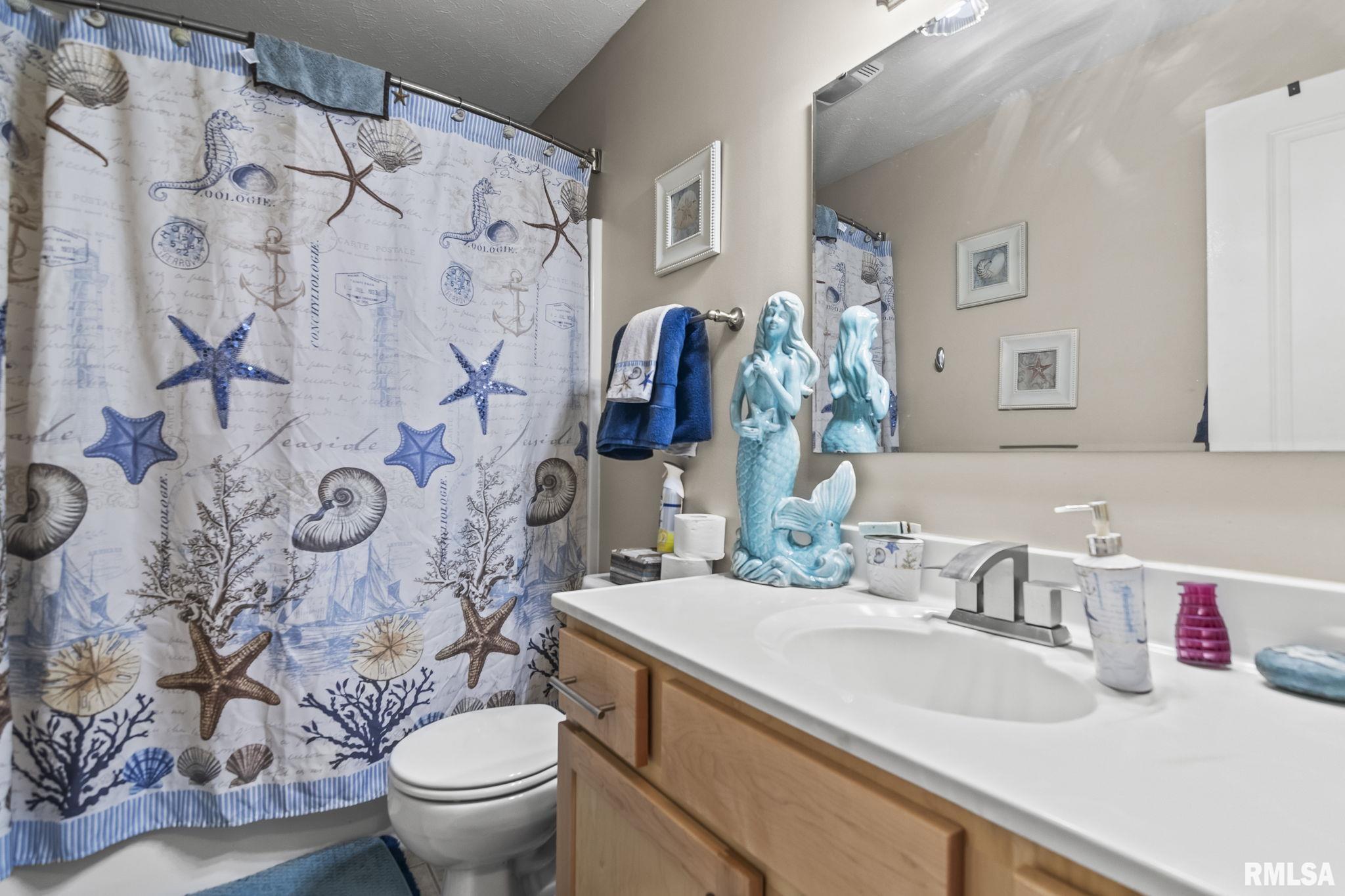 419 East Chestnut Street Chatham, IL 62629 - Photo 24 of 31 Gallery Image 24
