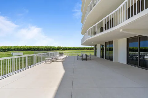 $1,295,000 | 3300 South Ocean Boulevard, Unit 103S, Palm Beach, FL 33480