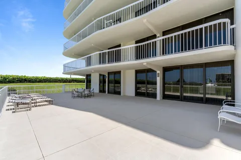 $1,295,000 | 3300 South Ocean Boulevard, Unit 103S, Palm Beach, FL 33480