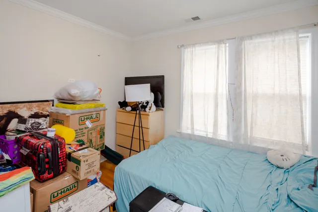 $1,800 | 6301 North Francisco Avenue, Unit 3, Chicago, IL 60659