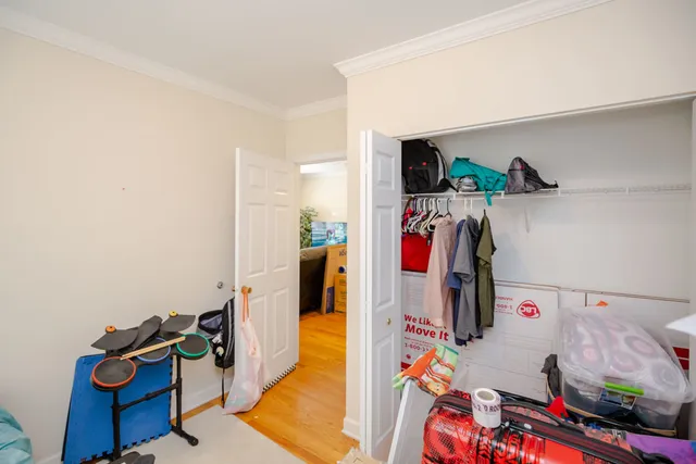 $1,800 | 6301 North Francisco Avenue, Unit 3, Chicago, IL 60659