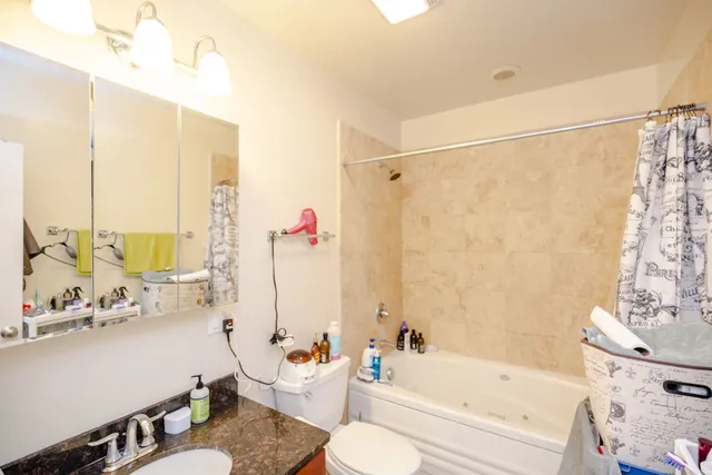 $1,800 | 6301 North Francisco Avenue, Unit 3, Chicago, IL 60659