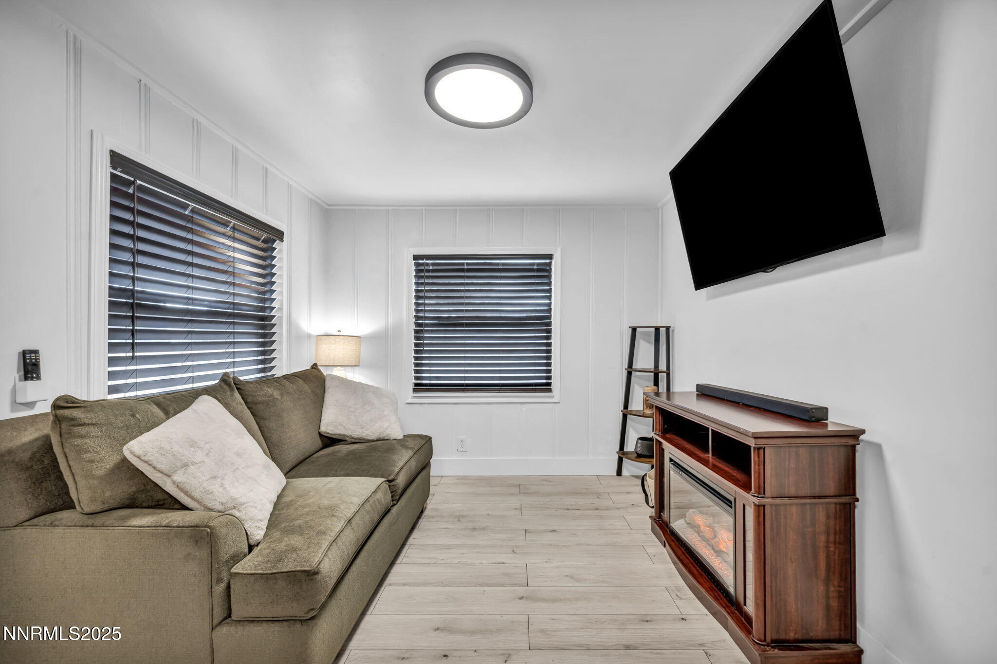 459 Field Street Sparks, NV 89431 - Photo 18 of 32 23-web-or-mls-459-field-st