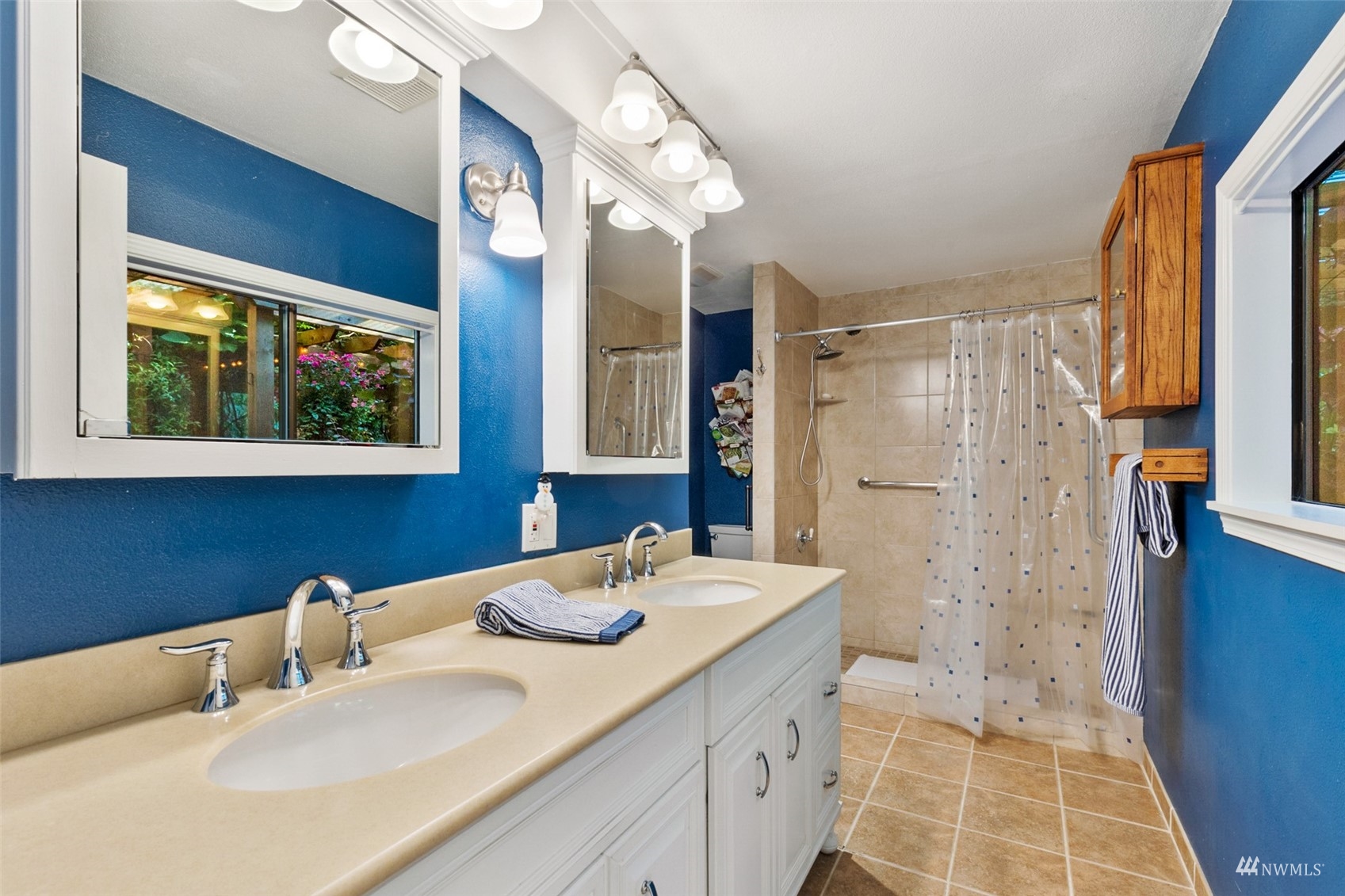 5025 228th Street Southeast Bothell, WA 98021 - Photo 16 of 40