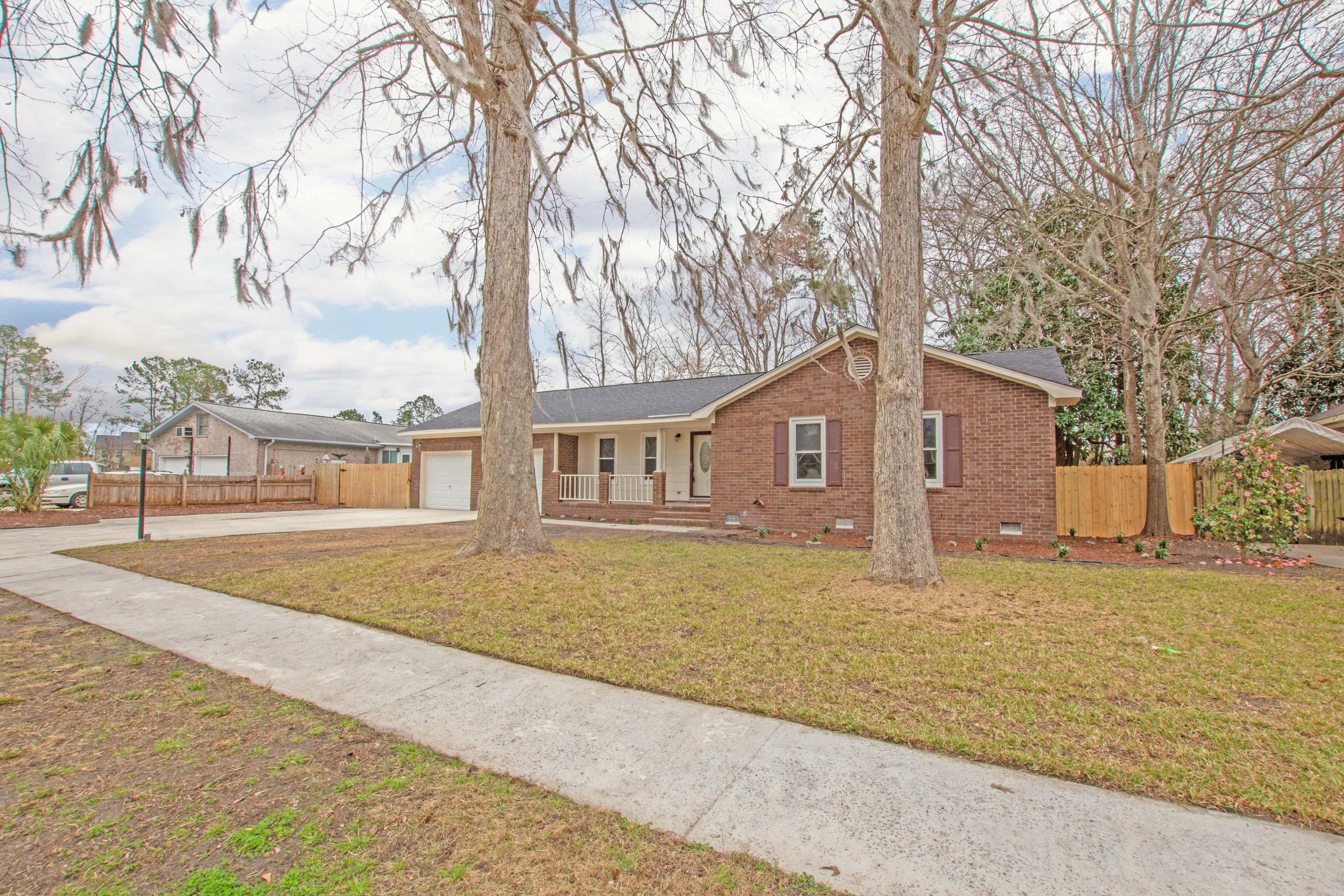 701 Cluster Pines Road Ladson, SC 29456 - Photo 5 of 45 0-8-2