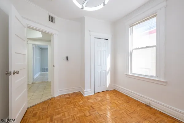 $2,650 | 24 Llewellyn Avenue, Unit 2, Bloomfield, NJ 07003