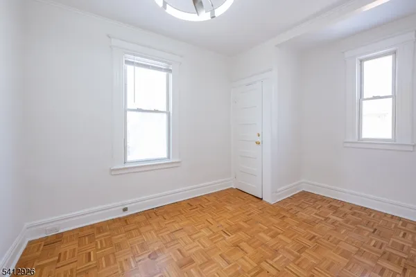 $2,650 | 24 Llewellyn Avenue, Unit 2, Bloomfield, NJ 07003