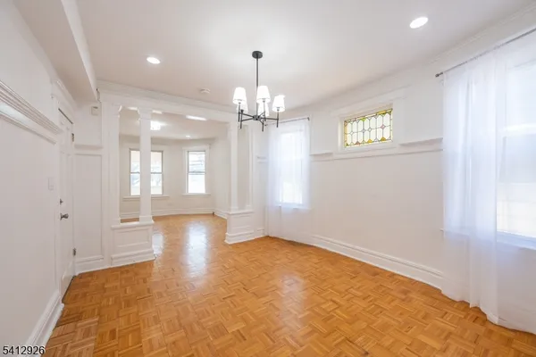 $2,650 | 24 Llewellyn Avenue, Unit 2, Bloomfield, NJ 07003