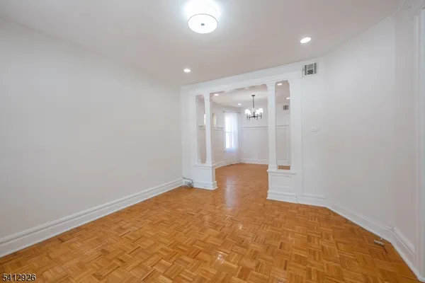 $2,650 | 24 Llewellyn Avenue, Unit 2, Bloomfield, NJ 07003