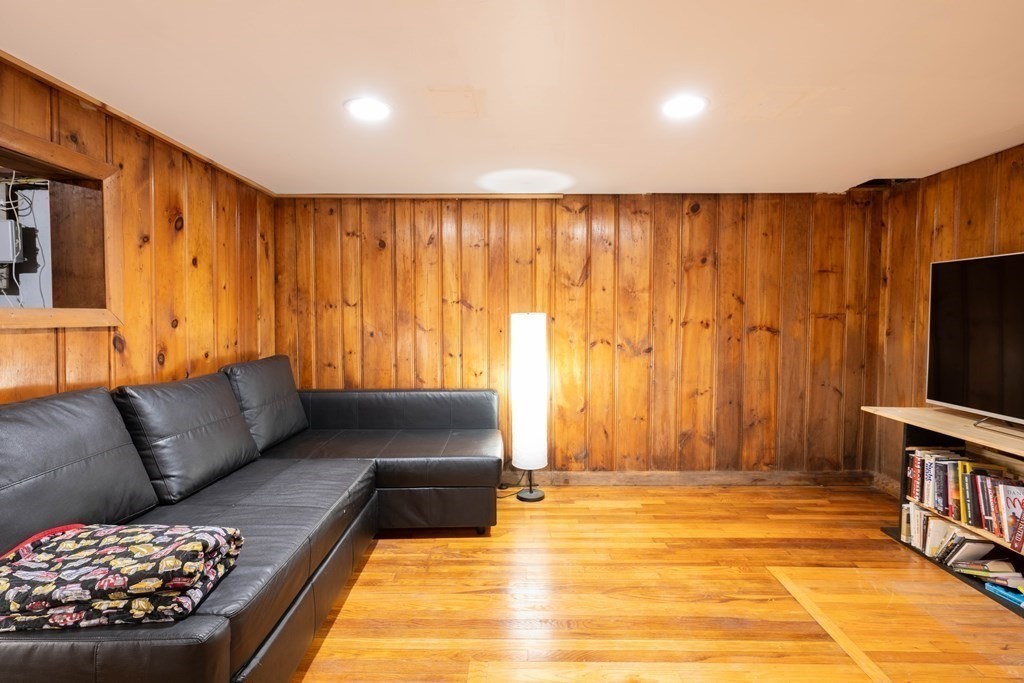 362 Webster Street Hanover, MA 02339 - Photo 23 of 32 Gallery Image 23