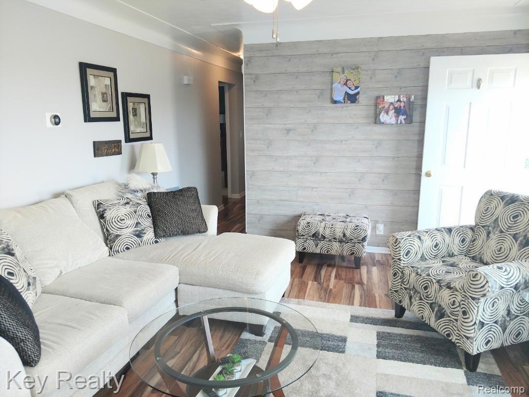 8485 Armstrong Road Newport, MI 48166 - Photo 7 of 25 thumbnail6.jpeg