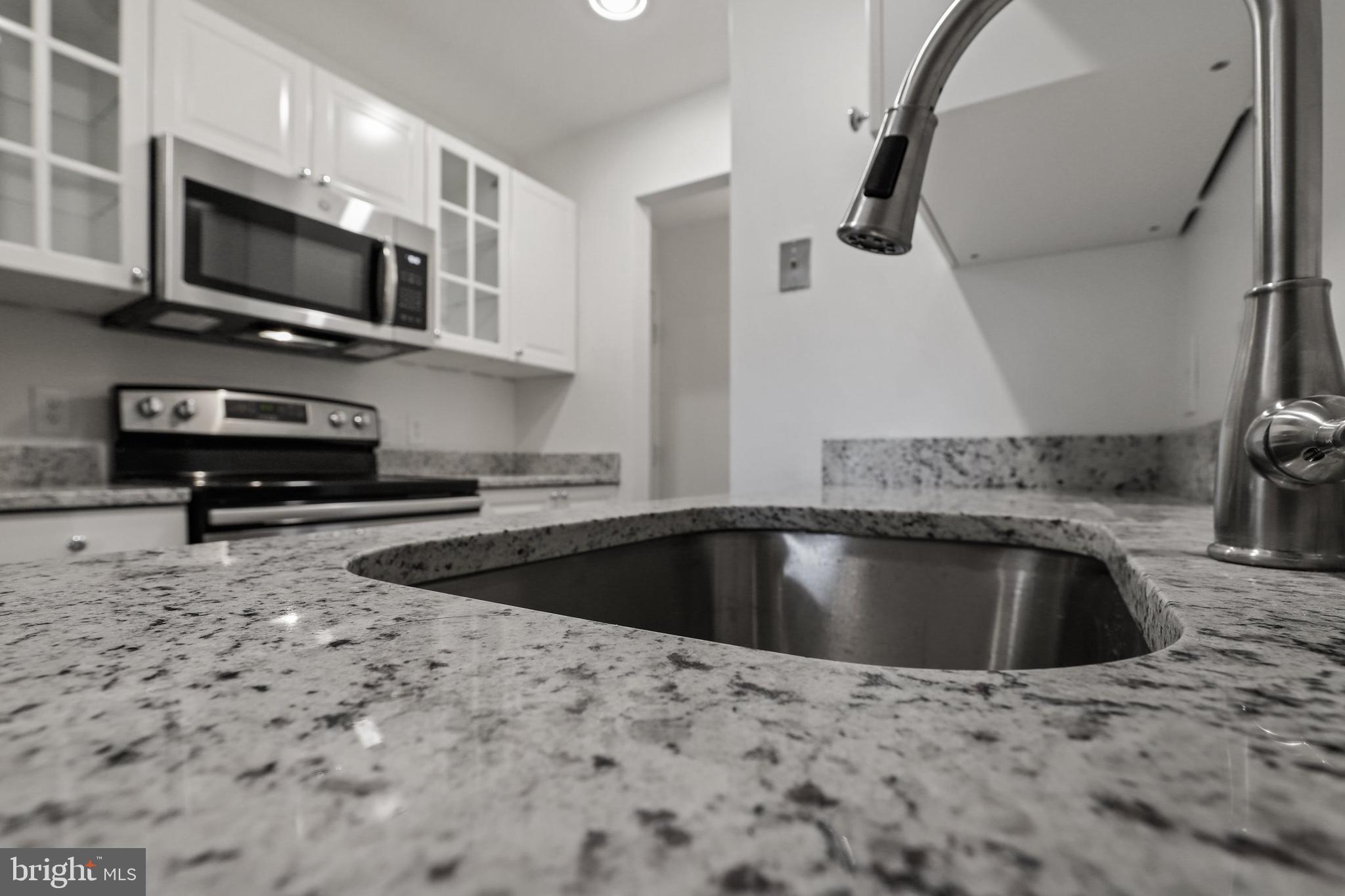 7907 Badenloch Way, Unit 202 Gaithersburg, MD 20879 - Photo 5 of 24