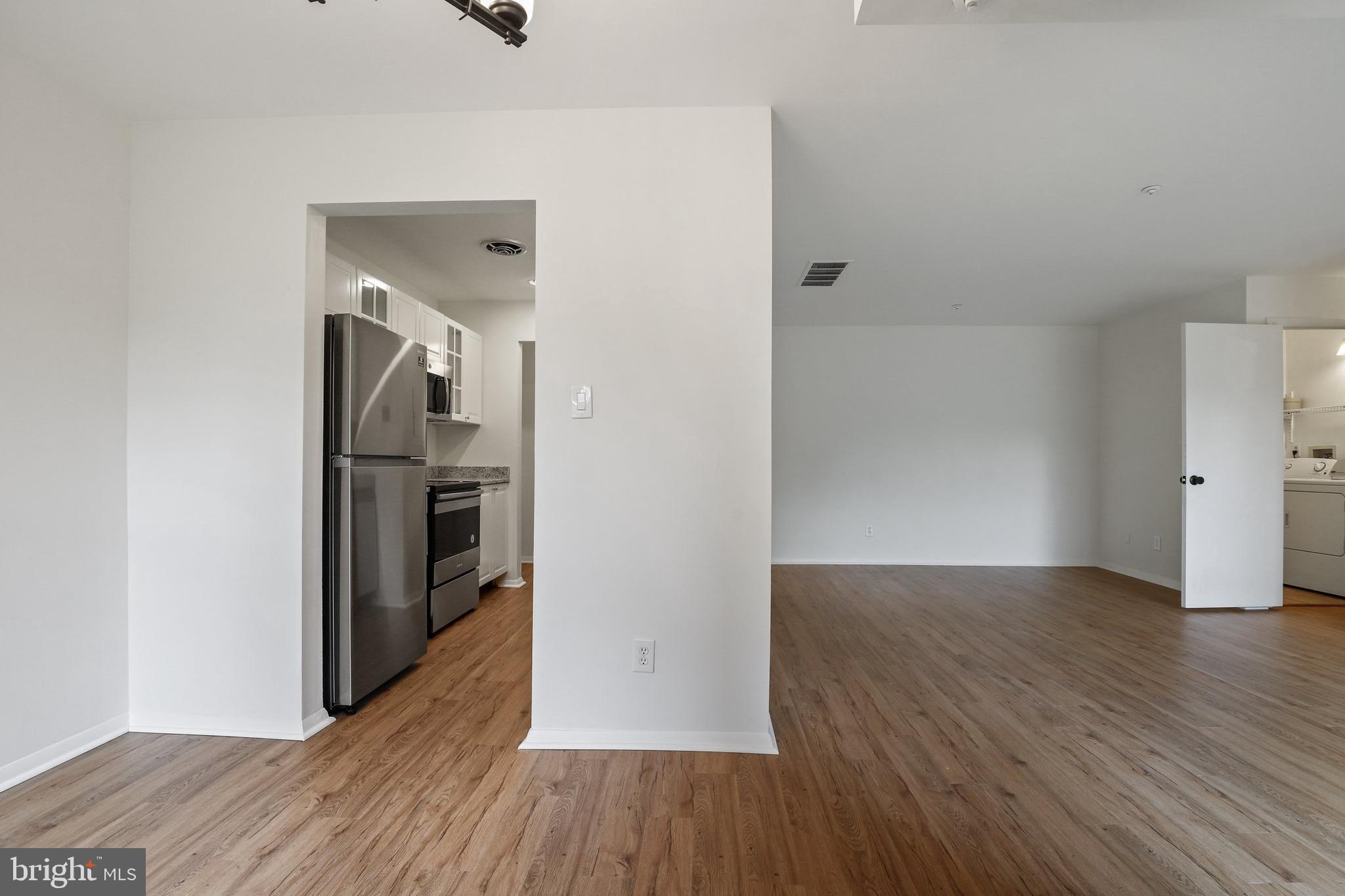 7907 Badenloch Way, Unit 202 Gaithersburg, MD 20879 - Photo 8 of 24