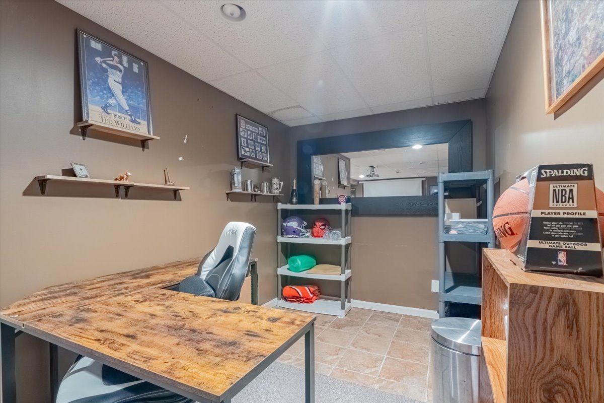 3 Downing Circle Bloomington, IL 61704 - Photo 37 of 47 a living room with furniture and a wooden floor