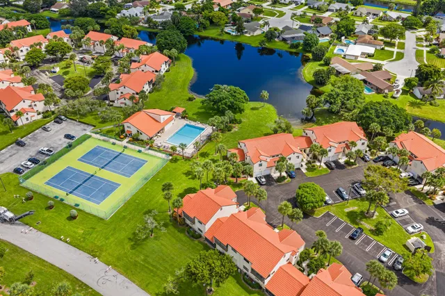 $2,750 | 18 VÃa De Casas Sur, Unit 205, Boynton Beach, FL 33426