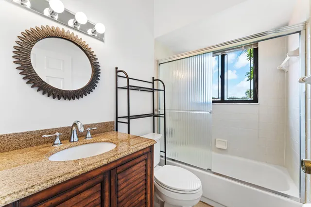 $2,750 | 18 VÃa De Casas Sur, Unit 205, Boynton Beach, FL 33426