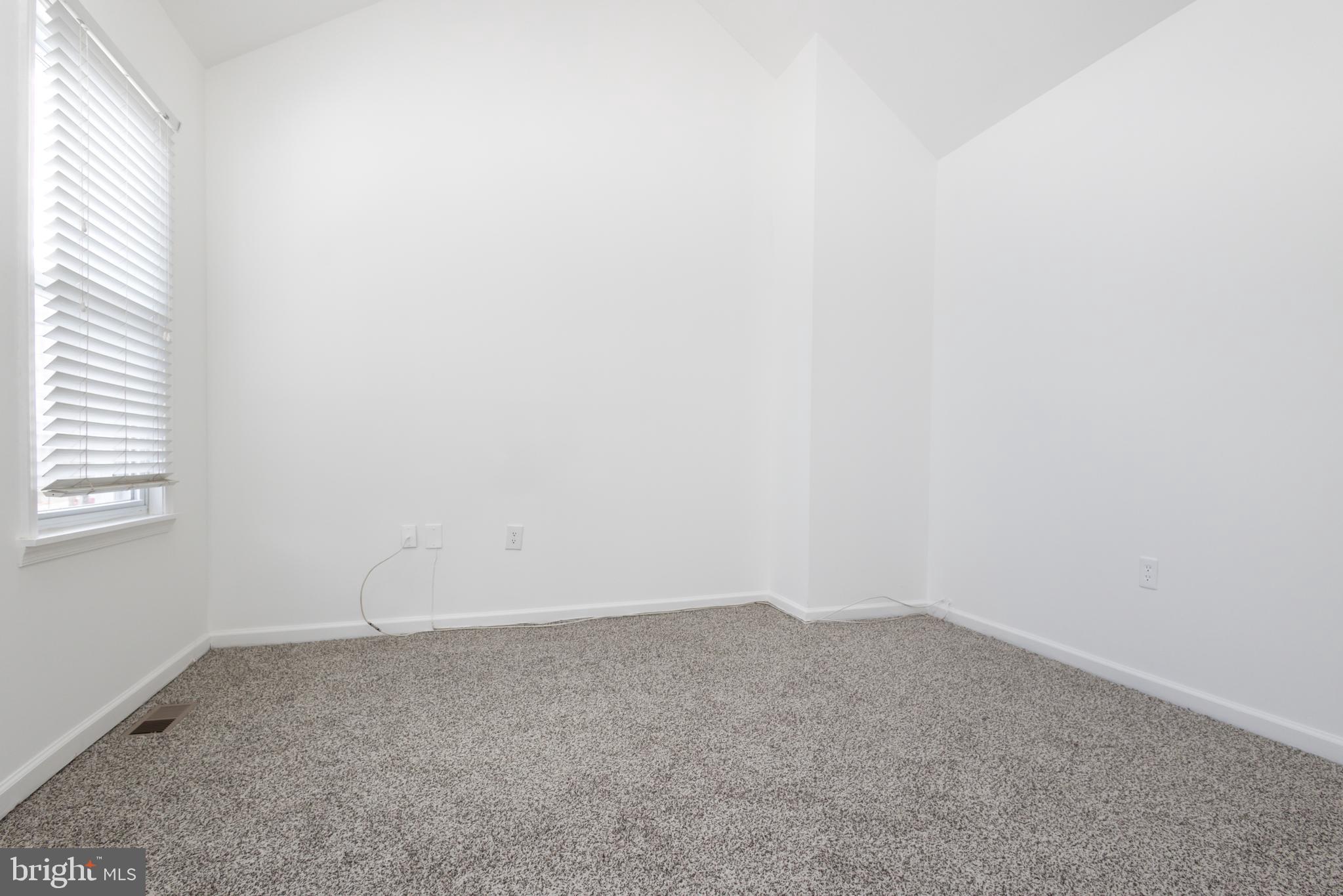 1911 17th Street Southeast Washington, DC 20020 - Photo 27 of 44 a room