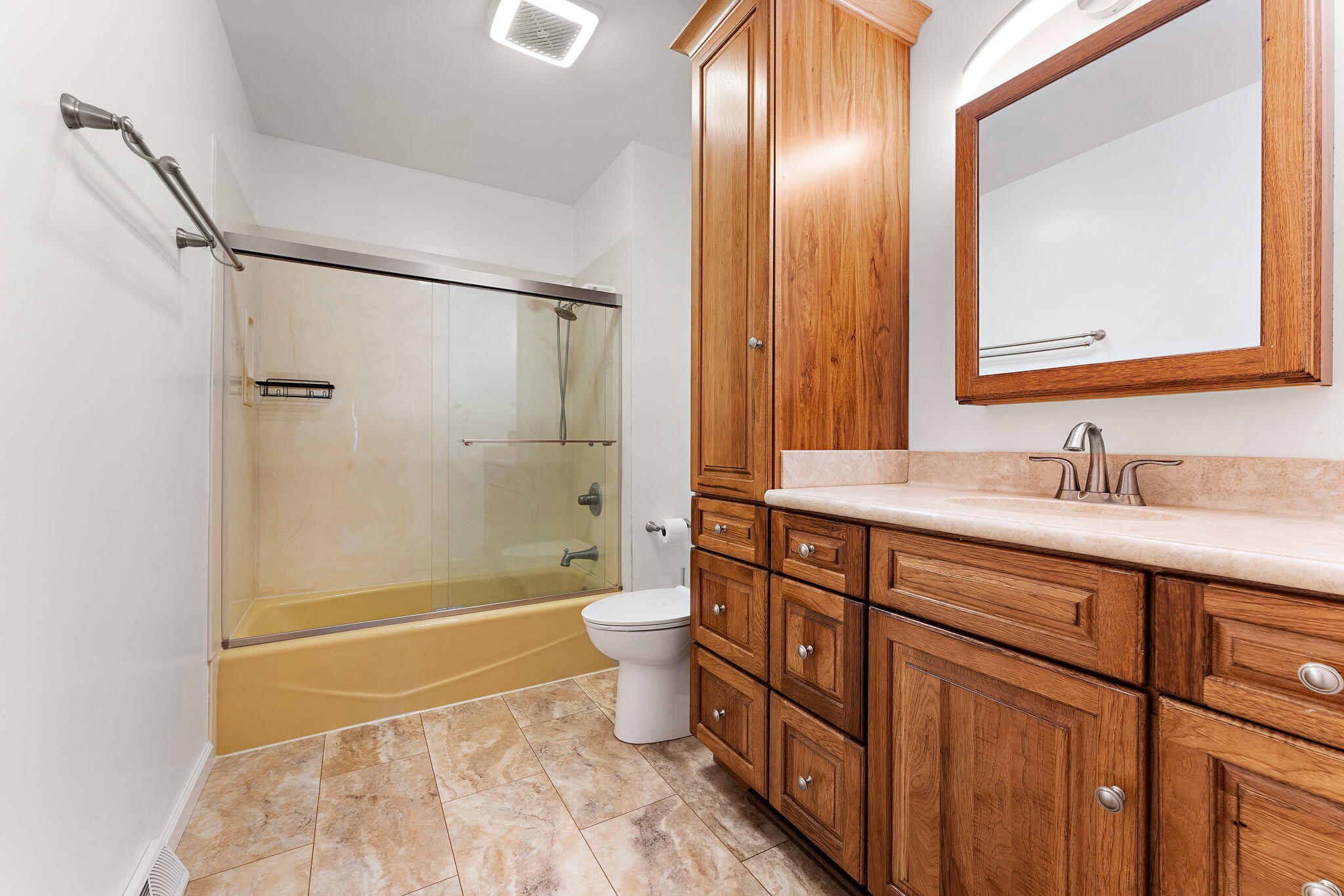 1152 South Ridge Street Crown Point, IN 46307 - Photo 12 of 23 2048x1365