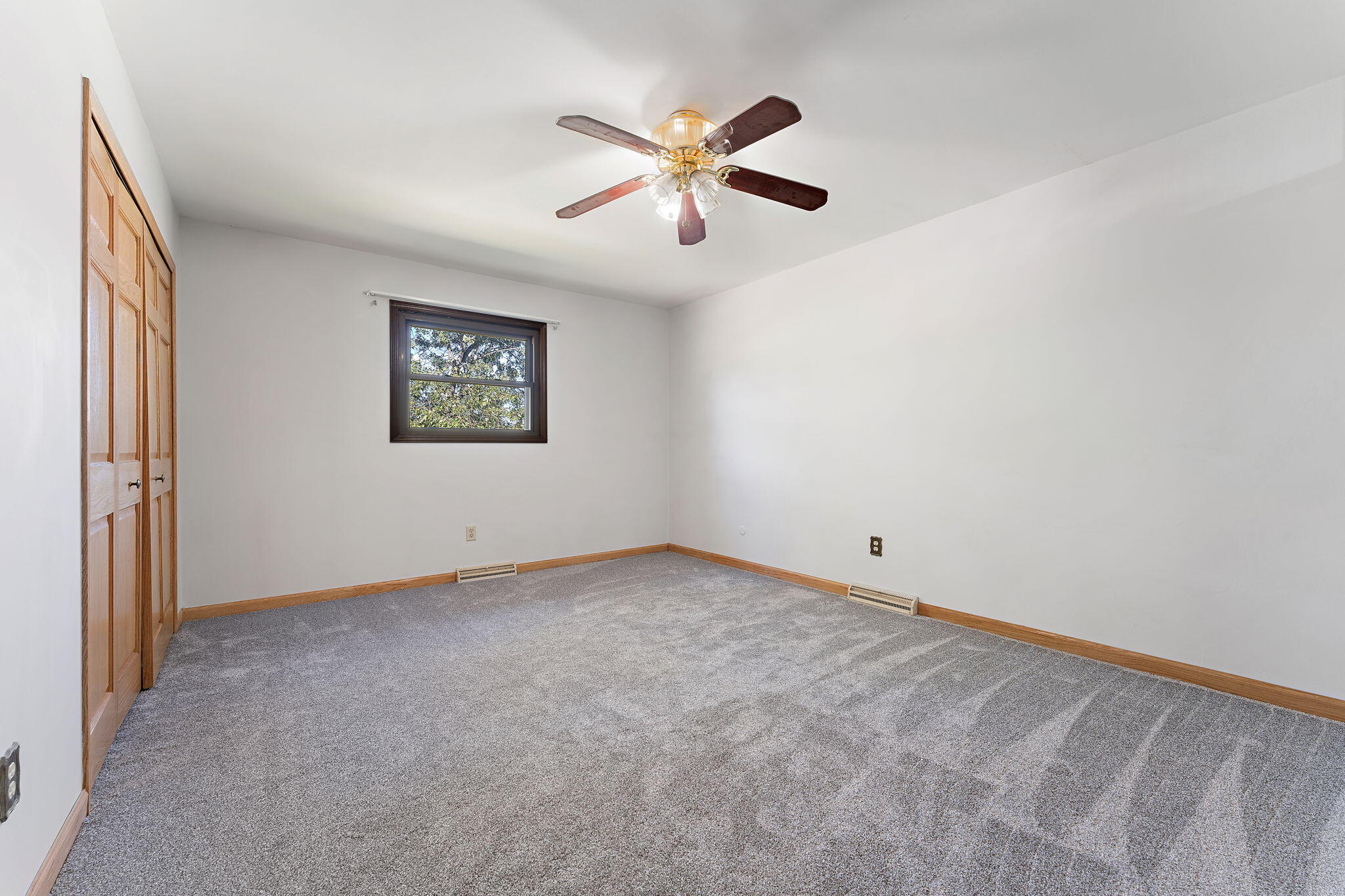 1152 South Ridge Street Crown Point, IN 46307 - Photo 15 of 23 2048x1365