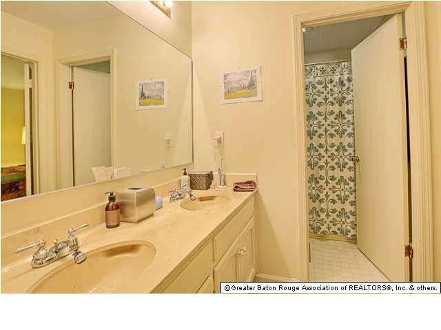 9166 Fox Run Avenue Baton Rouge, LA 70808 - Photo 13 of 19 Gallery Image 13