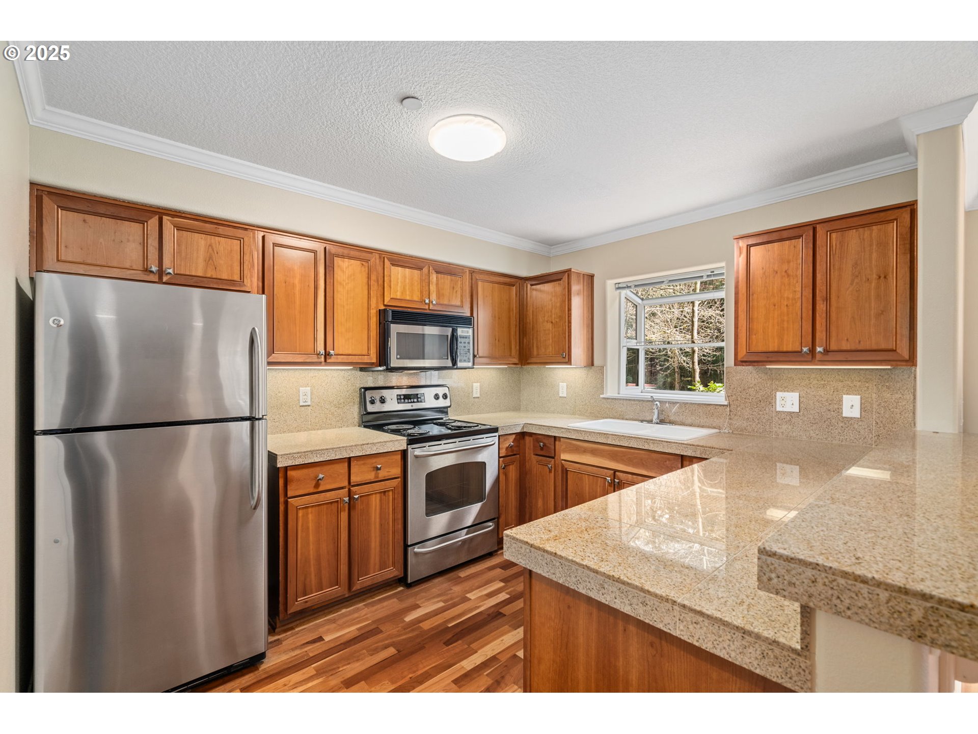 30406 Southwest Ruth Street, Unit 78 Wilsonville, OR 97070 - Photo 15 of 48 Kitchen