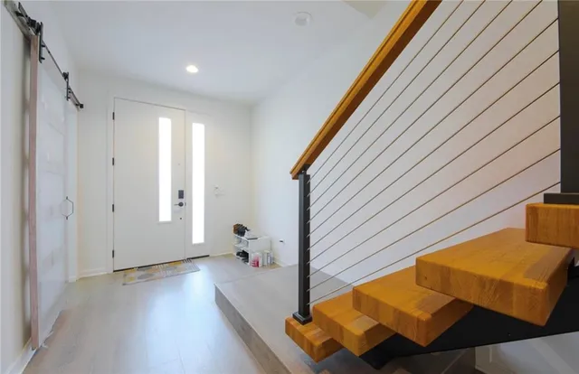 a view of livingroom with furniture