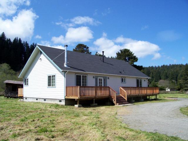 1196 Freshwater Road Eureka, CA 95503 - Photo 1 of 10
