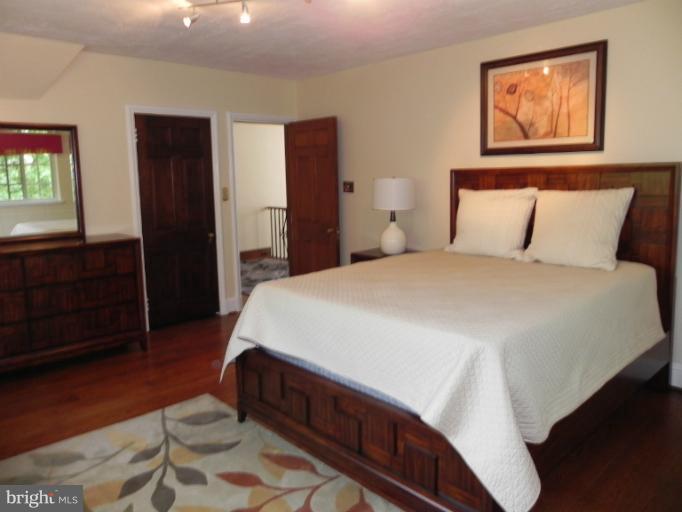 5200 Springlake Way Baltimore, MD 21212 - Photo 29 of 30 Bedroom