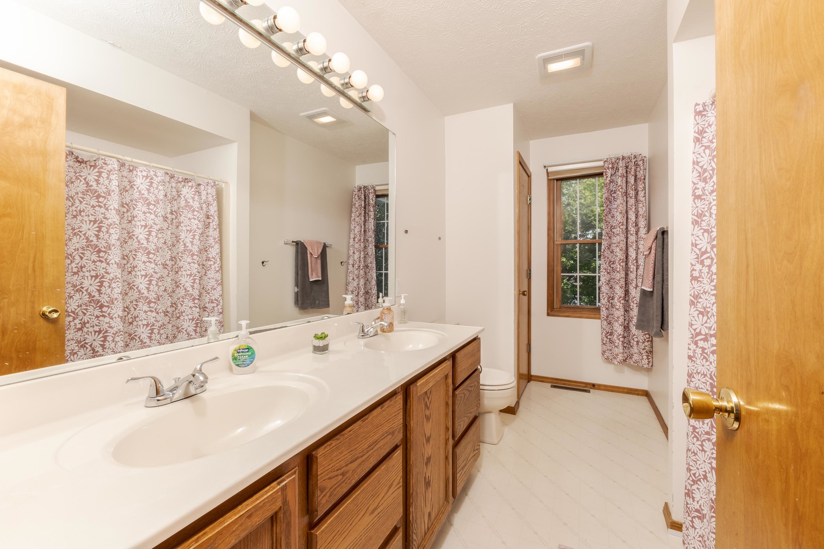 2805 Polo Road Bloomington, IL 61704 - Photo 36 of 51 Gallery Image 36