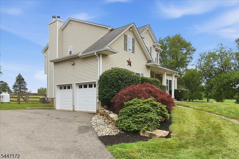 163 Bryans Road Hampton, NJ 08827 - Photo 3 of 47
