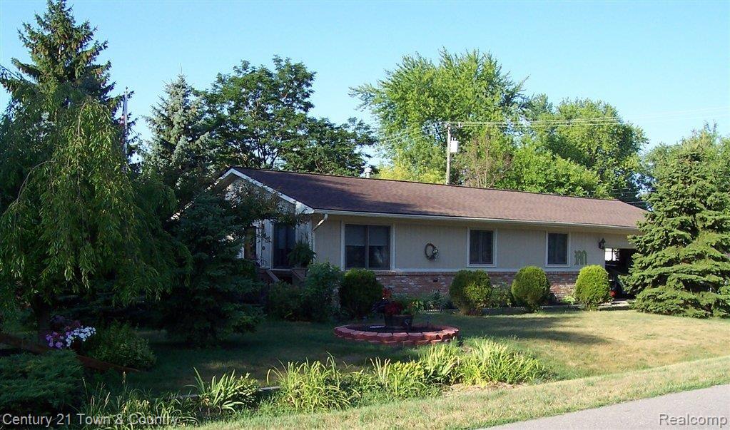 2800 Hessel Avenue Rochester, MI 48307 - Photo 1 of 17 FRONT.jpg