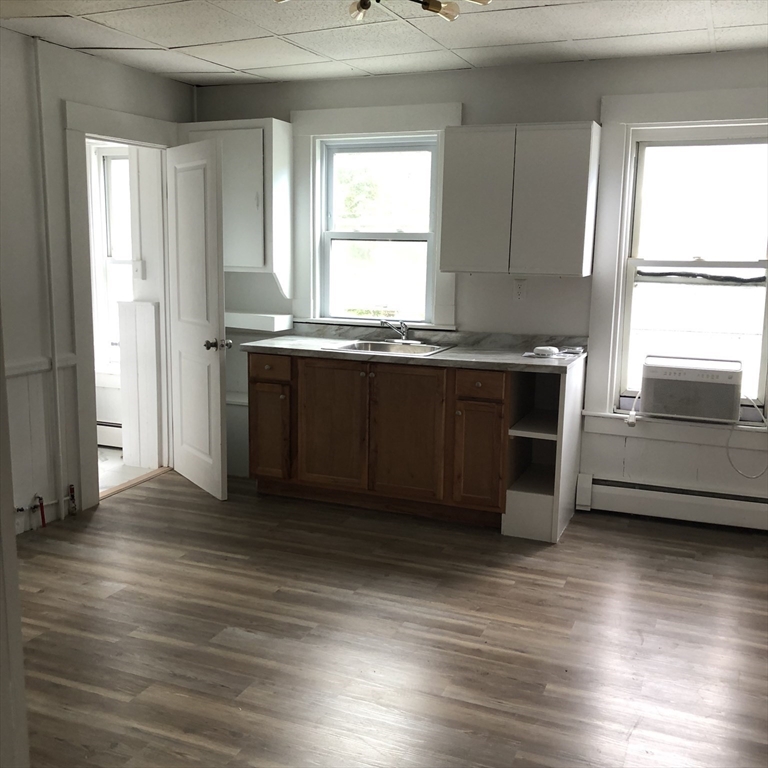 9 Top Street, Unit 3 Clinton, MA 01510 - Photo 2 of 18