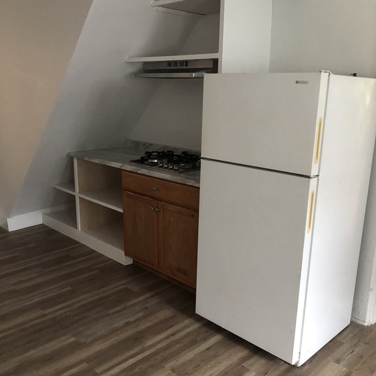 9 Top Street, Unit 3 Clinton, MA 01510 - Photo 4 of 18