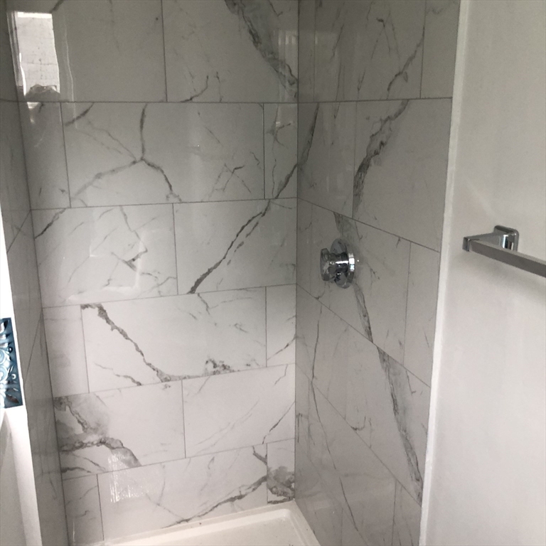 9 Top Street, Unit 3 Clinton, MA 01510 - Photo 8 of 18