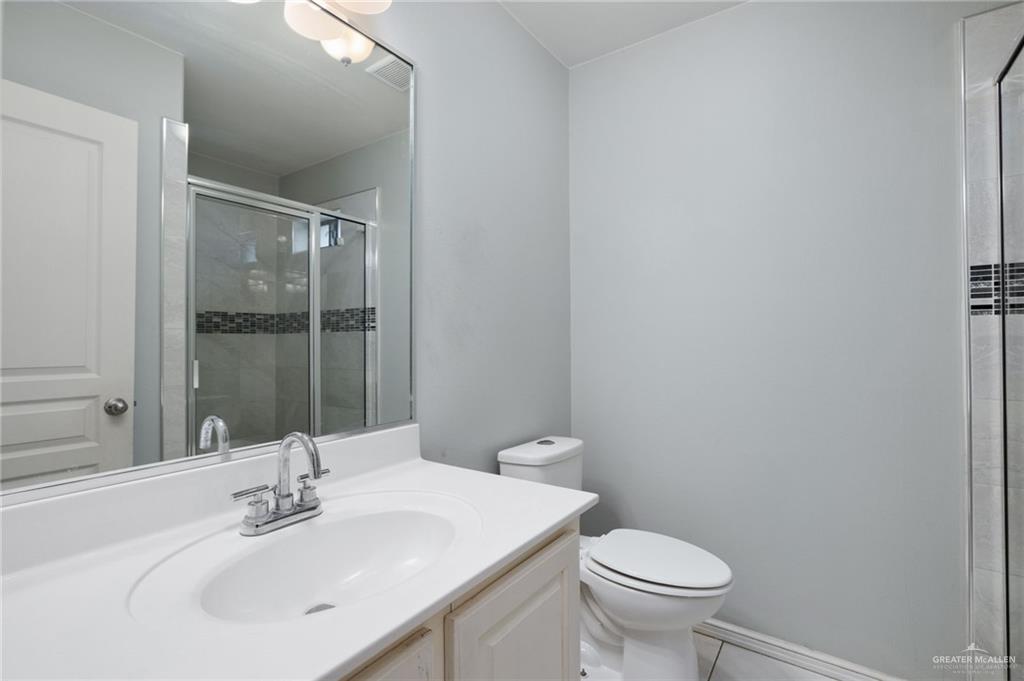 1102 Miracle Lane Mission, TX 78572 - Photo 11 of 16