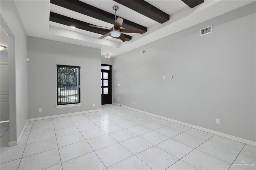 1102 Miracle Lane Mission, TX 78572 - Photo 3 of 16