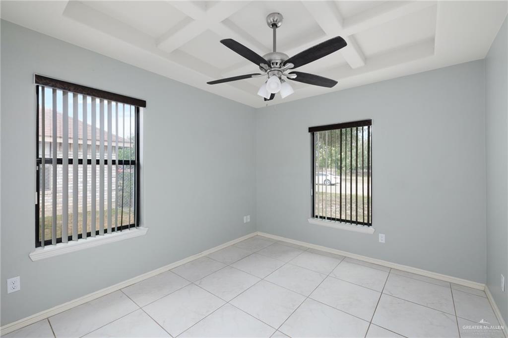 1102 Miracle Lane Mission, TX 78572 - Photo 10 of 16