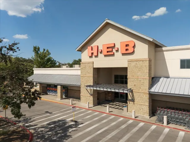 $750,000 | 10902 Wareham Court, Austin, TX 78739