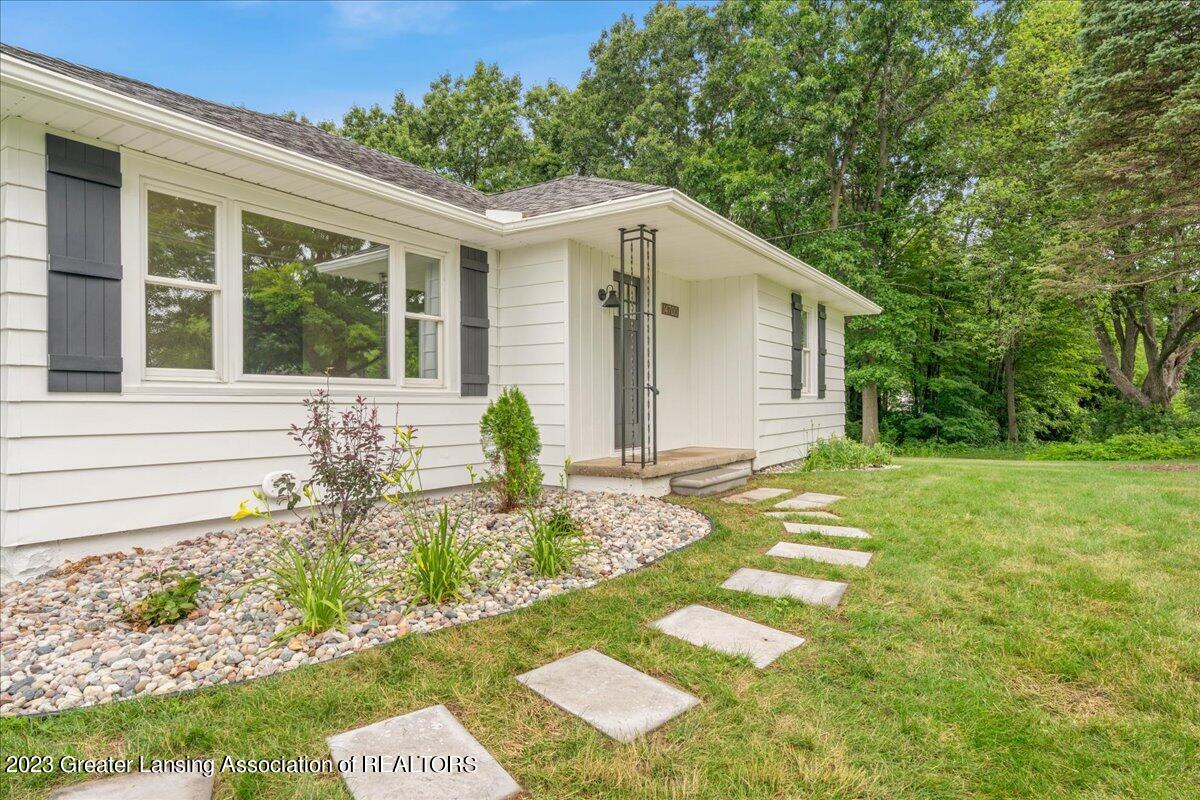 14700 Boichot Road Lansing, MI 48906 - Photo 5 of 50 Front Exterior