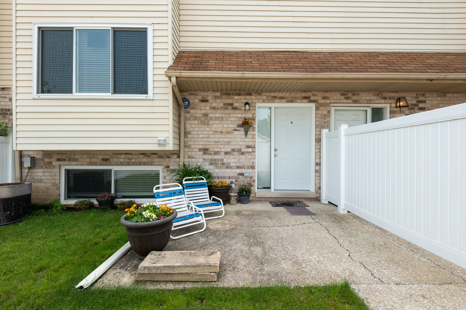 381 Park Ridge Lane, Unit C Aurora, IL 60504 - Photo 4 of 20