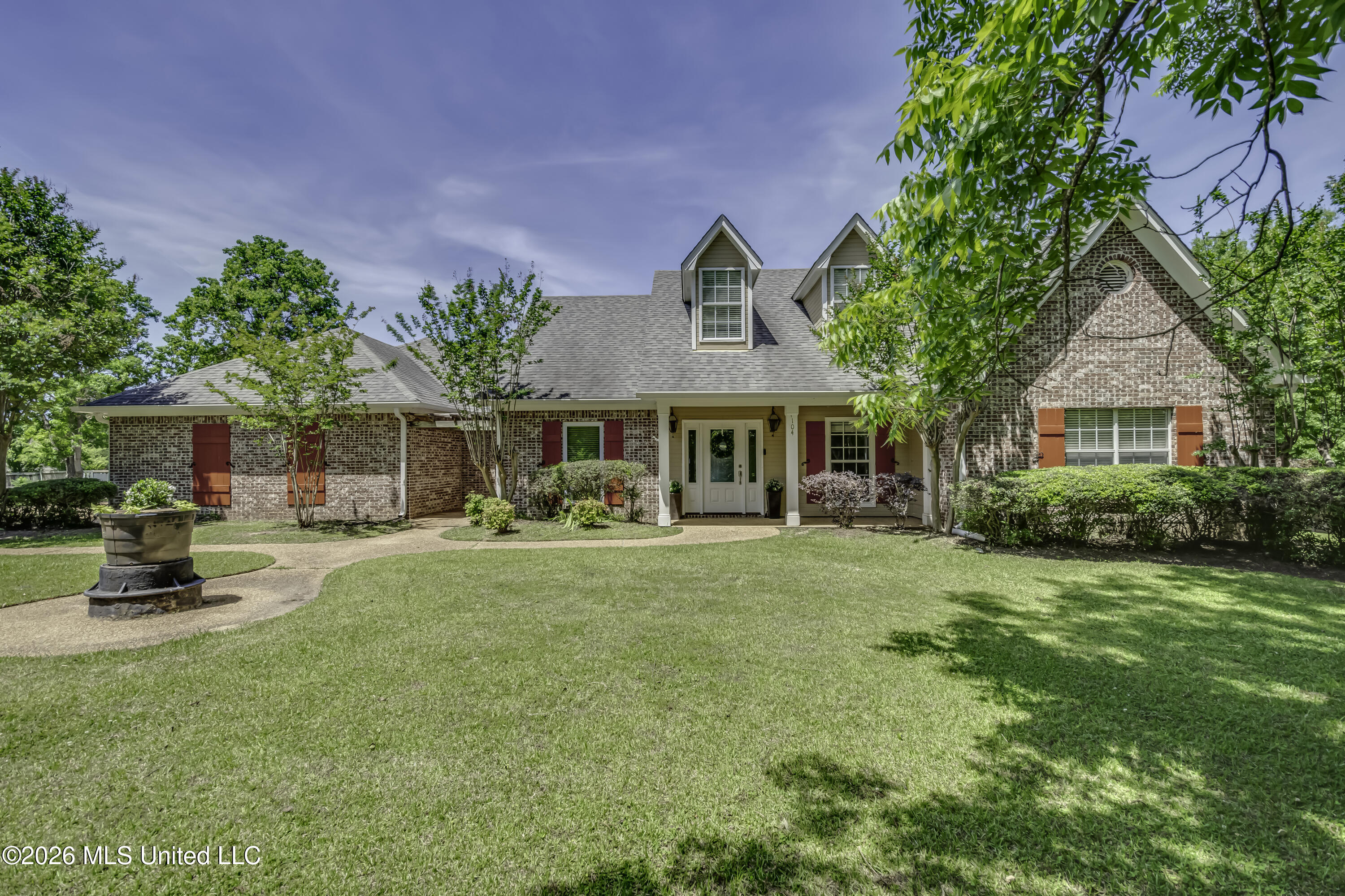 104 Brookside Pl--4