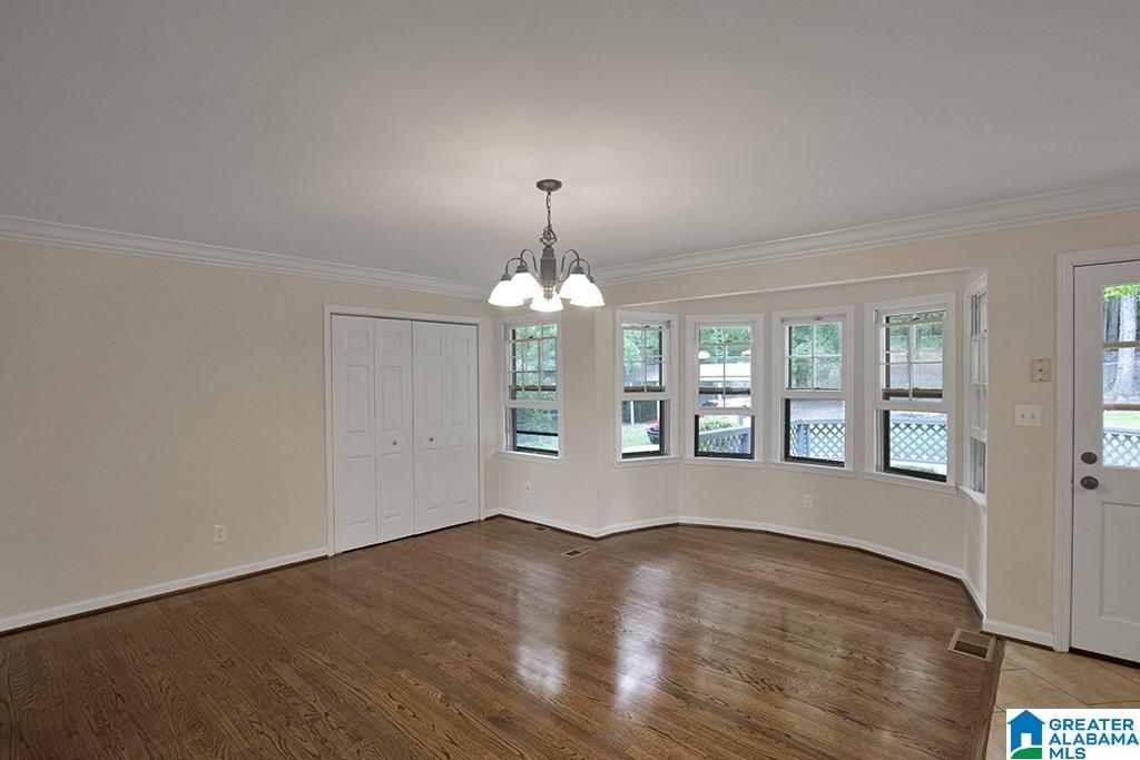 317 North Pine Hill Road Birmingham, AL 35217 - Photo 7 of 35